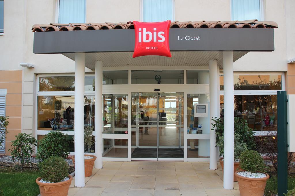 Отель Ibis Ла-Сьота Экстерьер фото